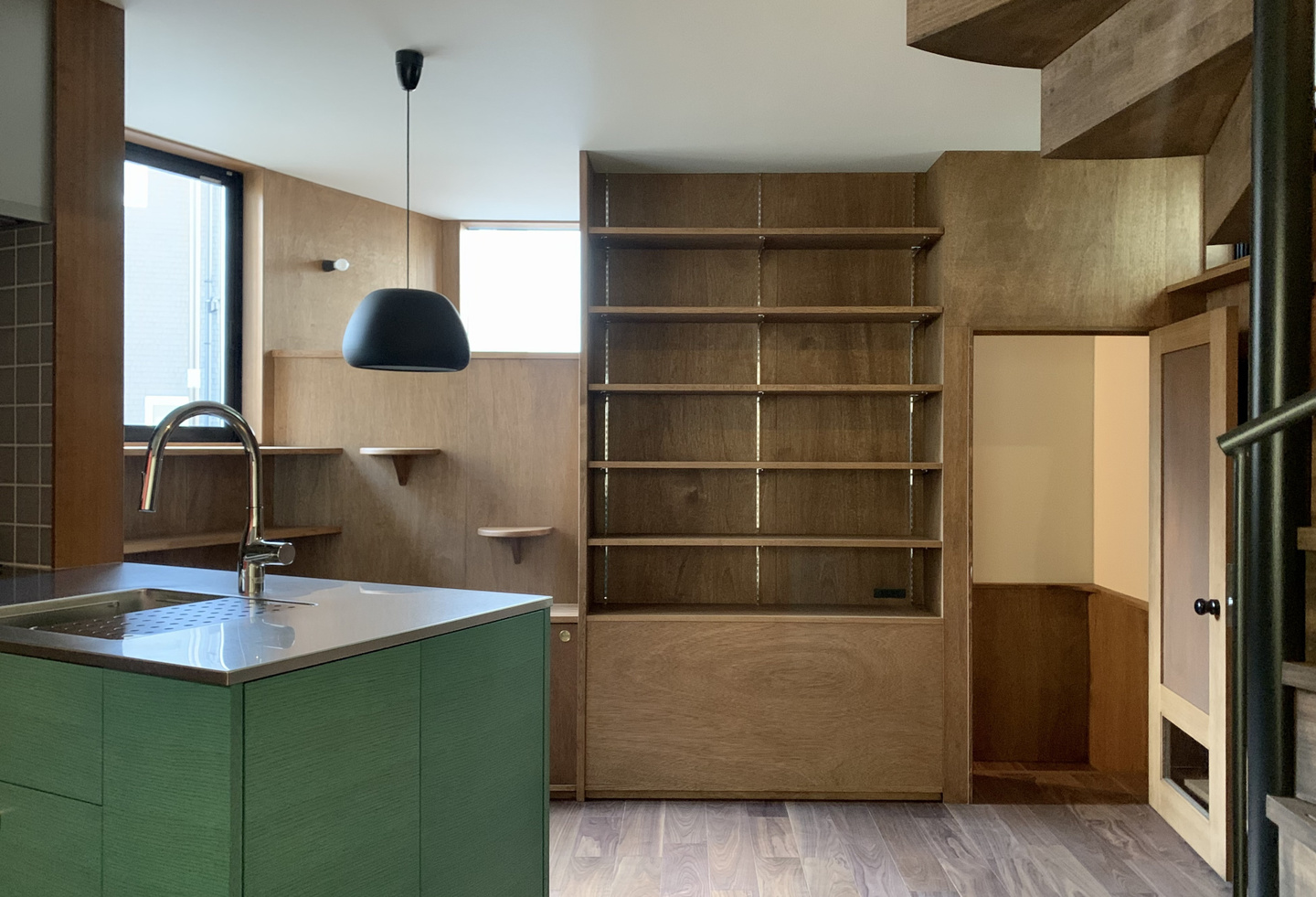 荒川区にあるロジハイツの看板